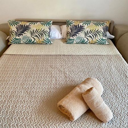 베날마데나코스타 Studio With Access To The Garden. Open Pool. Beach Very Close. Wifi & Netflix Free 아파트 외부 사진