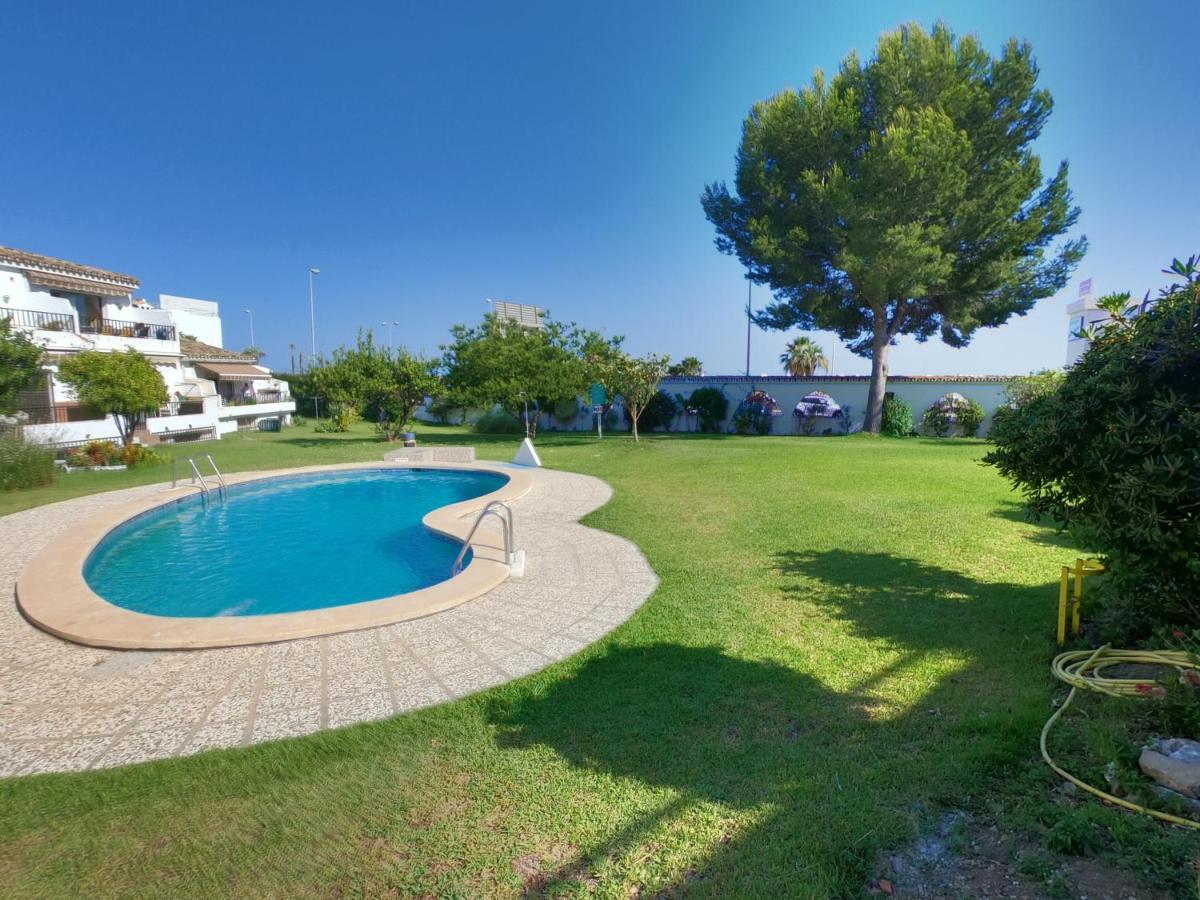 베날마데나코스타 Studio With Access To The Garden. Open Pool. Beach Very Close. Wifi & Netflix Free 아파트 외부 사진