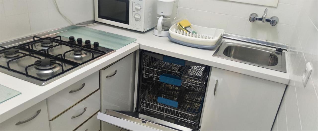 베날마데나코스타 Studio With Access To The Garden. Open Pool. Beach Very Close. Wifi & Netflix Free 아파트 외부 사진